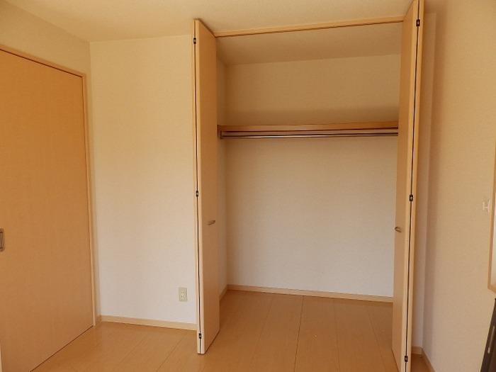 拡大写真:リッシハウス B棟 1階101のクローゼット