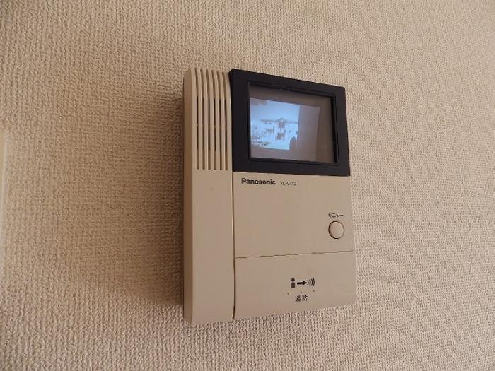 拡大写真:リッシハウス B棟 1階101のカメラ付インターホン