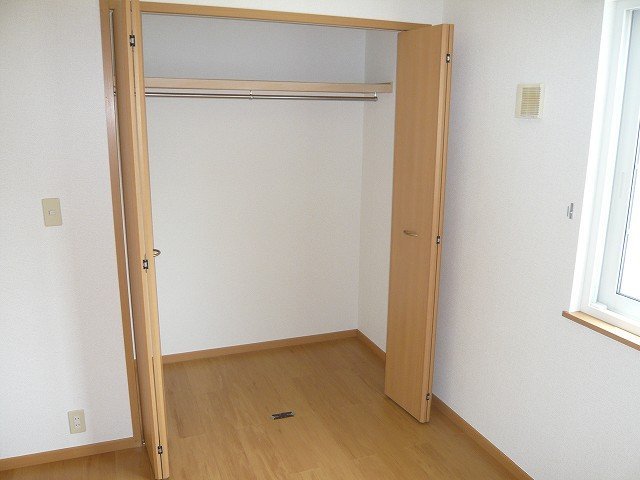 拡大写真:カームリー 1階102の室内設備