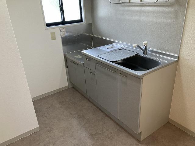 拡大写真:福島市八木田字川原内 1階102のキッチン
