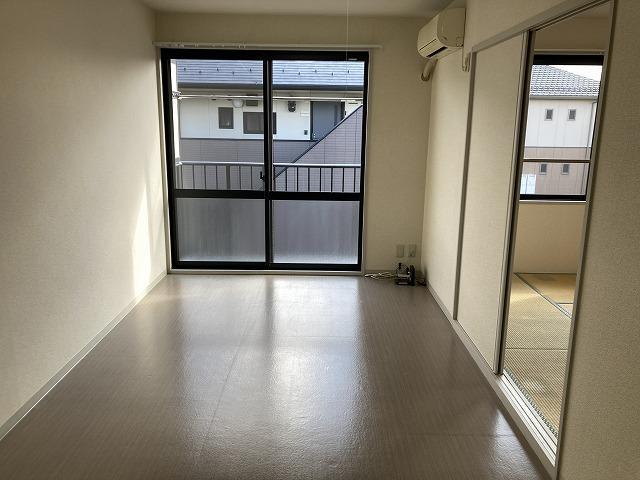 拡大写真:福島市八木田字川原内 2階202の洋室