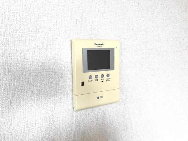 拡大写真:キングス ビレッジM 2階201のカメラ付インターホン