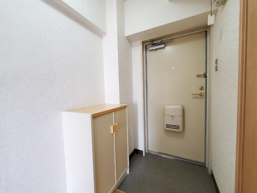 拡大写真:佐久市根々井 3階305の玄関