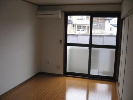 拡大写真：ハイツカスターニエ 1階102の洋室