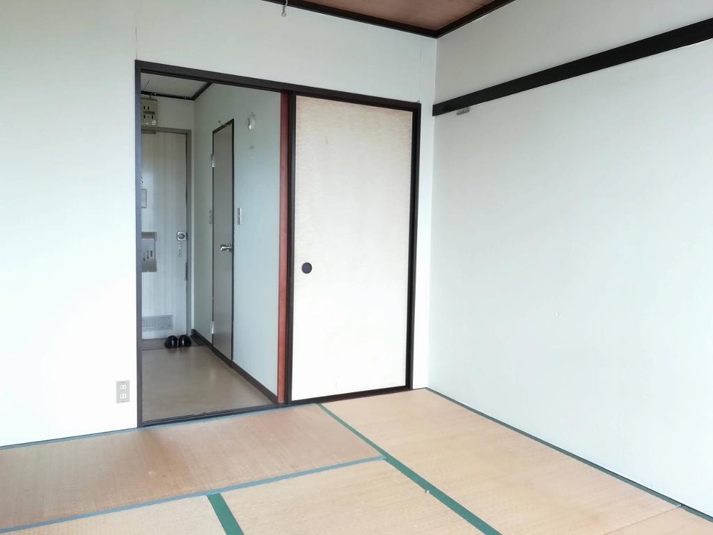 拡大写真:佐久市横和 2階201のリビング