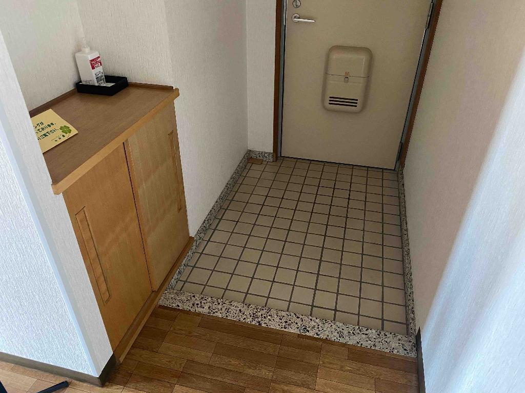 拡大写真:佐久市野沢 2階203の玄関(イメージ)
