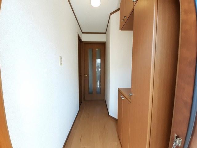 拡大写真:八戸市大字尻内町字尻内河原 1階101の玄関