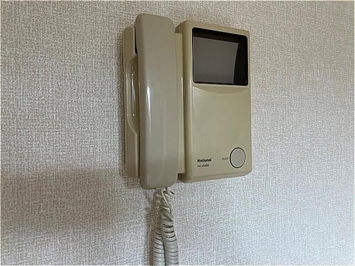 拡大写真:セジュール類家 1階B102のセキュリティ(イメージ)