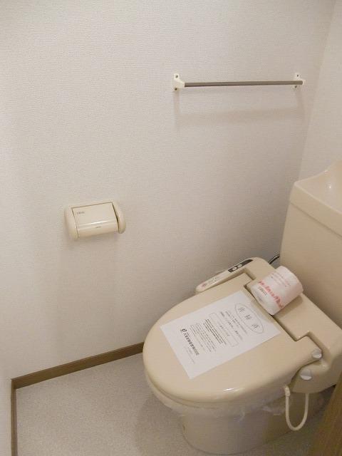 拡大写真:セゾンパルテール 2階202のトイレ