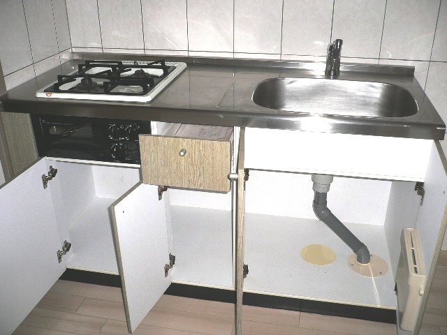 拡大写真：ロイヤルスクエア 1階102のキッチン