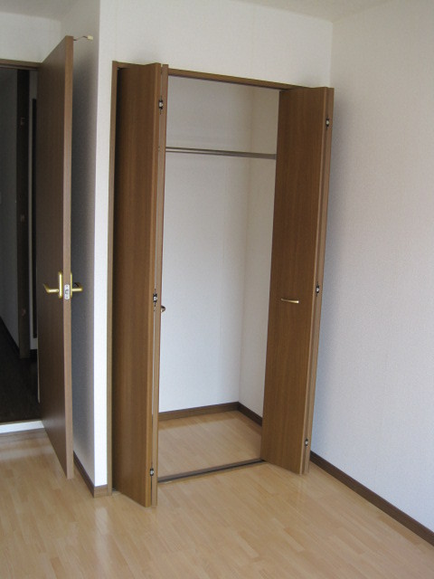 拡大写真:岐阜市茜部菱野3丁目 3階302の収納、OPEN☆