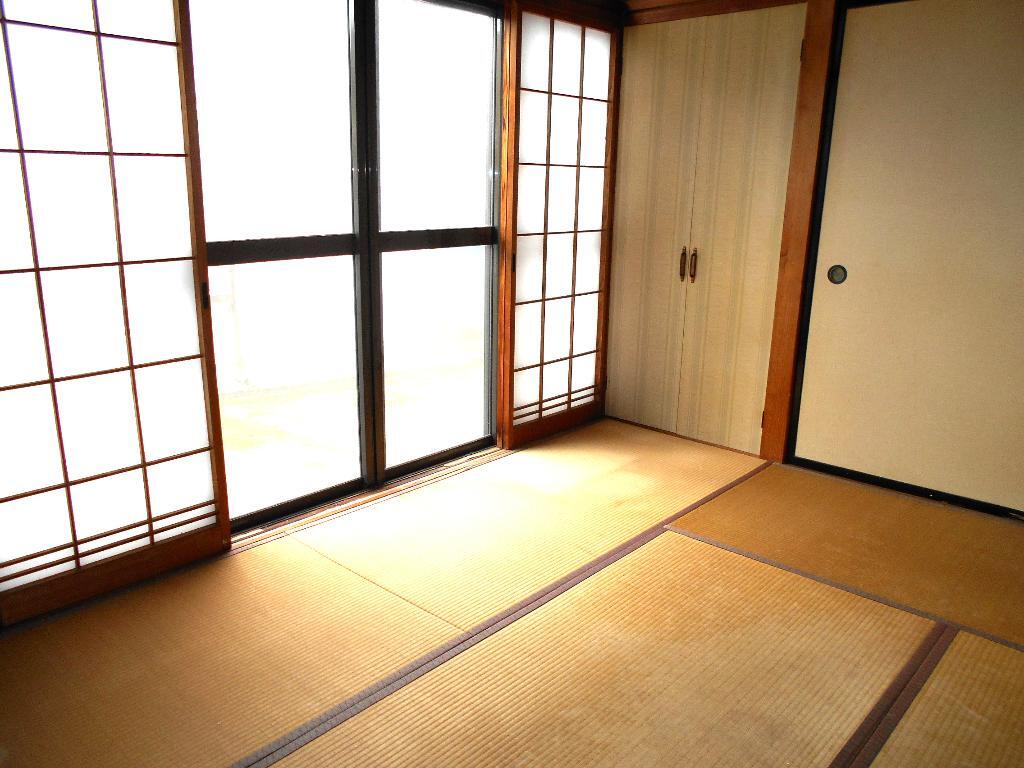 拡大写真:コーポ八幡 1階101の室内