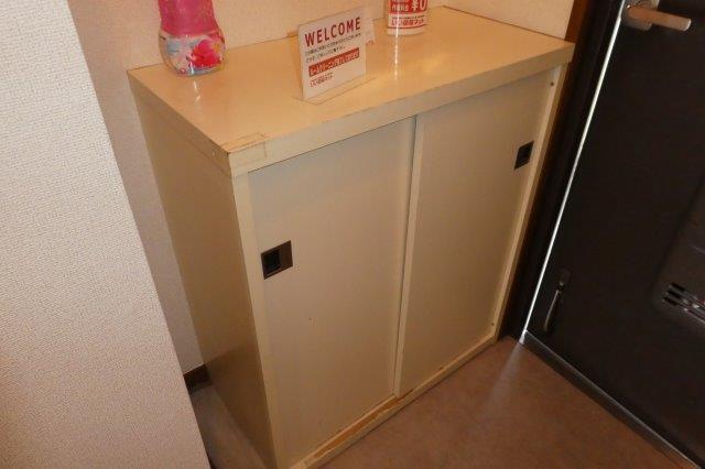 拡大写真:倉敷市笹沖 3階305のシューズボックス
