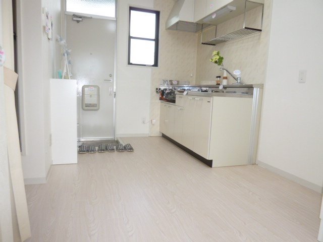 拡大写真:倉敷市藤戸町天城 2階203のキッチン(イメージ)