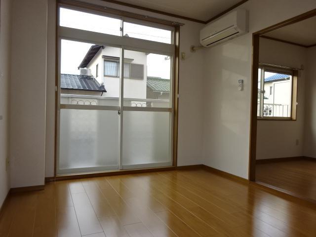 拡大写真：倉敷市大内 1階103の洋室(イメージ)
