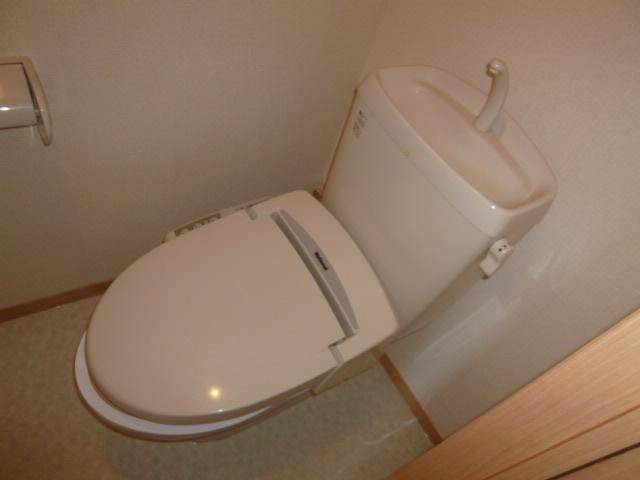 拡大写真：倉敷市水江 1階102のシャワー付トイレ(イメージ)