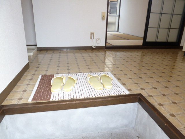 拡大写真:倉敷市福井 1階101の玄関(イメージ)