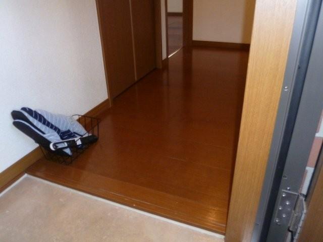 拡大写真:倉敷市福島 1階102の玄関