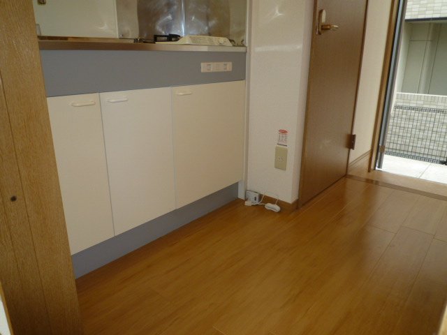 拡大写真：倉敷市鳥羽 2階205のキッチン(イメージ)