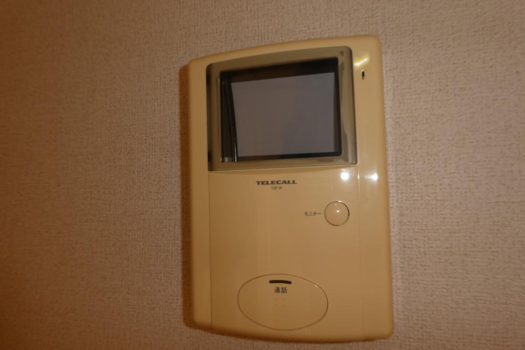拡大写真:倉敷市上東 1階102のカメラ付インターホン