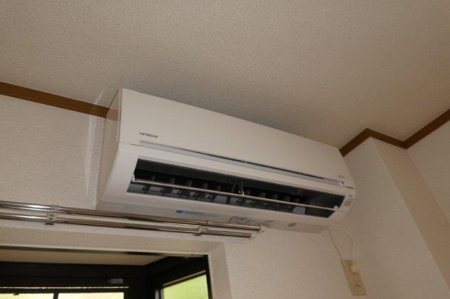 拡大写真:倉敷市水江 1階101のエアコン
