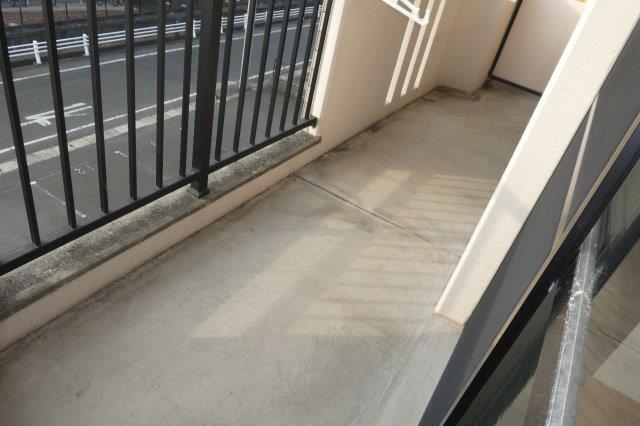 拡大写真:総社市駅南1丁目 3階301のベランダ
