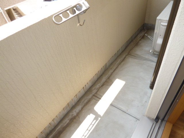 拡大写真:倉敷市日ノ出町1丁目 1階101のベランダ