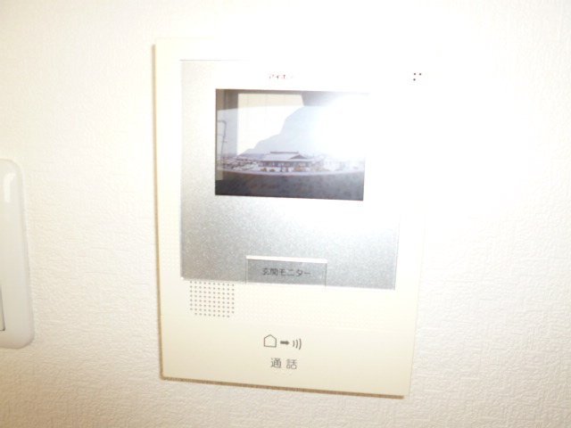 拡大写真:倉敷市日ノ出町1丁目 1階101のカメラ付インターホン