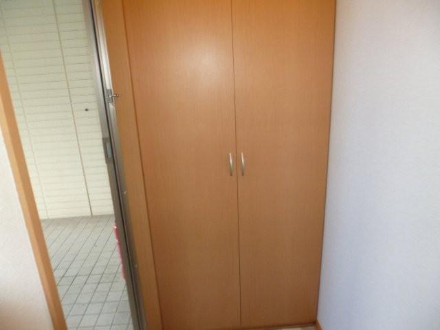 拡大写真:倉敷市水江 2階202の下駄箱(イメージ)