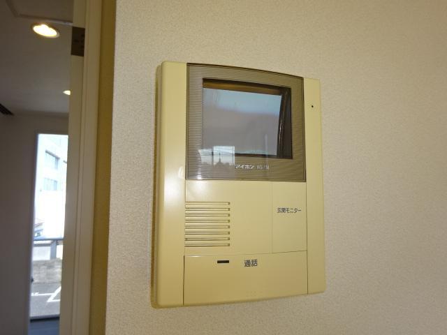 拡大写真:倉敷市美和1丁目 1階103のカメラ付インターホン