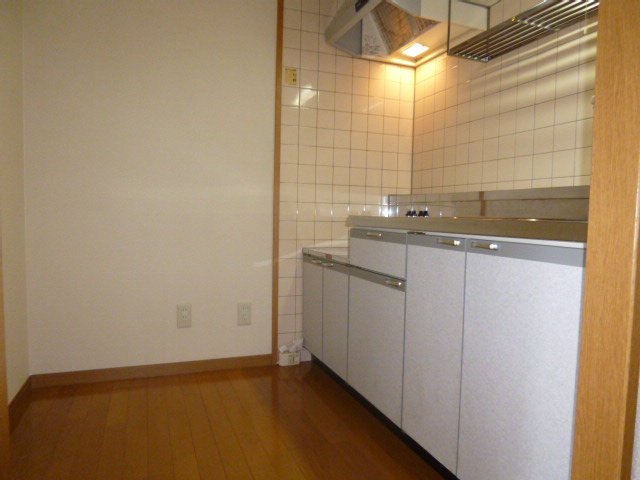 拡大写真:総社市中央5丁目 2階202のキッチン