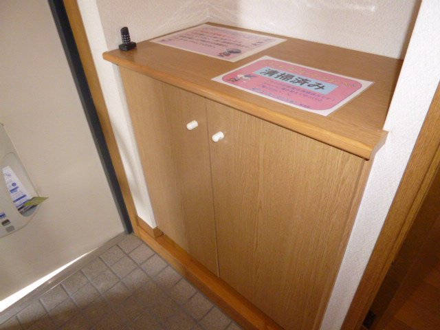 拡大写真:総社市中央5丁目 2階202のシューズボックス