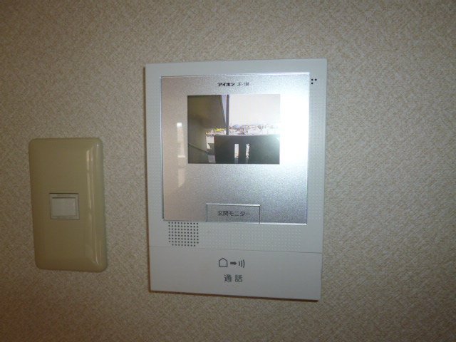 拡大写真:総社市中央5丁目 2階202のカメラ付インターホン