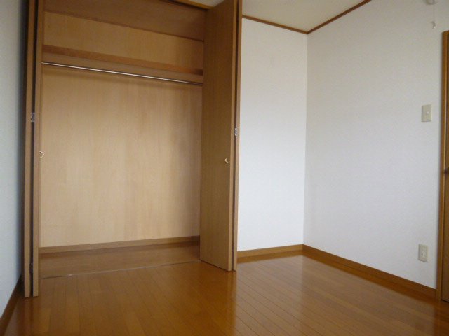 拡大写真:総社市中央5丁目 2階202の洋室