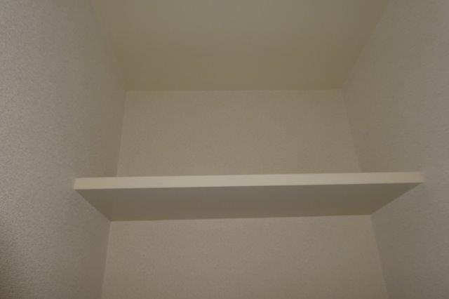 拡大写真:倉敷市上東 1階102の棚