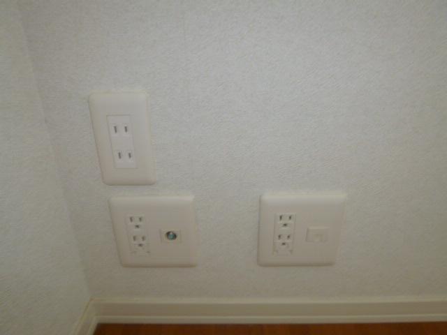 拡大写真:倉敷市福井 2階203の電話モジュラー他