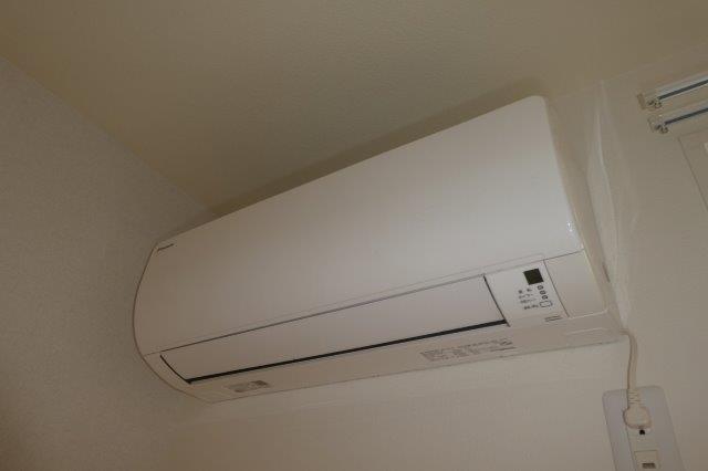 拡大写真:倉敷市酒津 2階203のエアコン(イメージ)