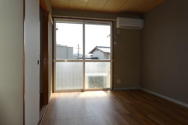 拡大写真:総社市小寺 2階202の洋室