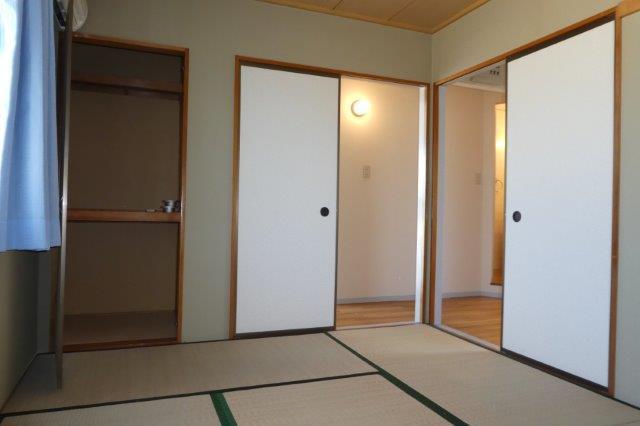 拡大写真:総社市小寺 2階202の和室