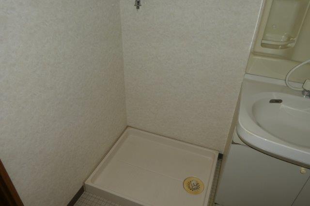 拡大写真:倉敷市茶屋町 1階103の洗濯機置き場(イメージ)