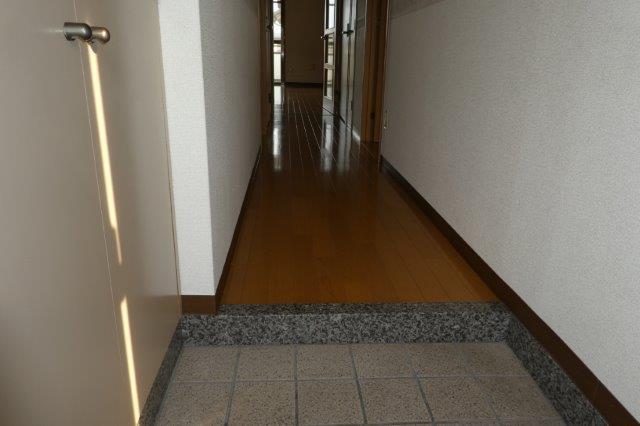 拡大写真:倉敷市茶屋町 1階103の玄関(イメージ)