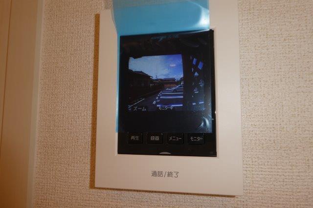 拡大写真：総社市井尻野 1階101のカメラ付インターホン(イメージ)