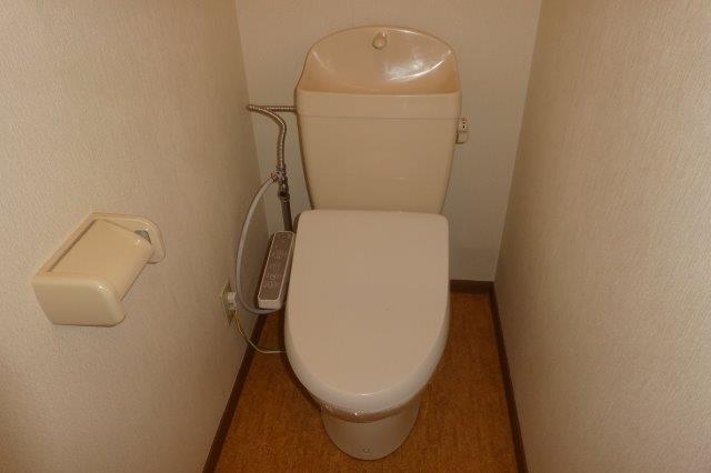 拡大写真:倉敷市水江 1階101のシャワー付トイレ(イメージ)