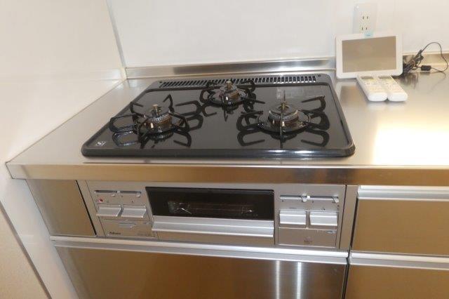 拡大写真:倉敷市茶屋町 2階202の3口ガスコンロ