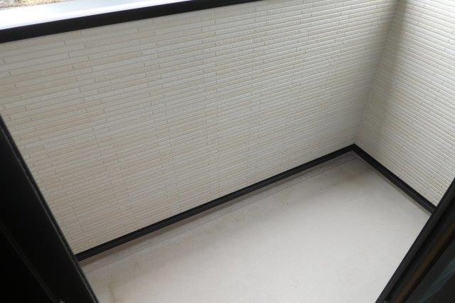 拡大写真:総社市地頭片山 1階101のベランダ