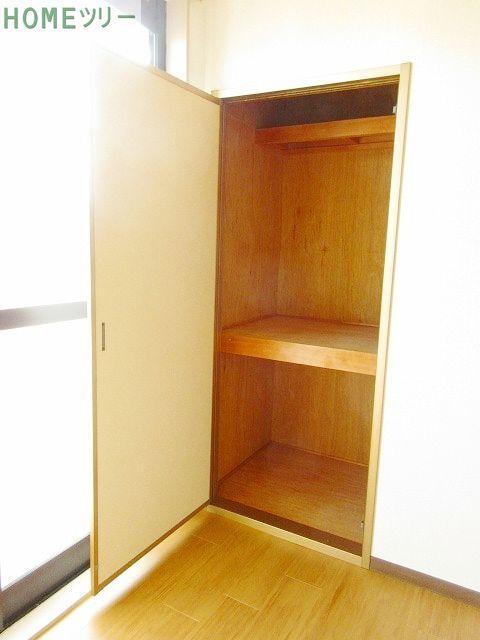 拡大写真:メゾンシティコート A棟 1階102の収納(イメージ)