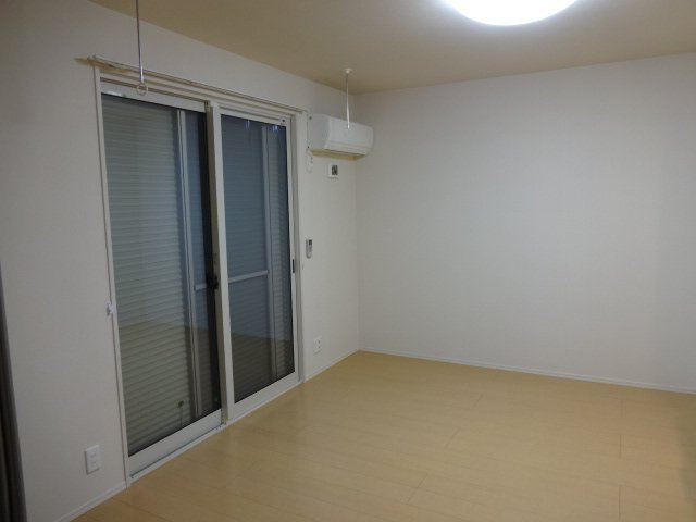 拡大写真:Prior 2階201の室内