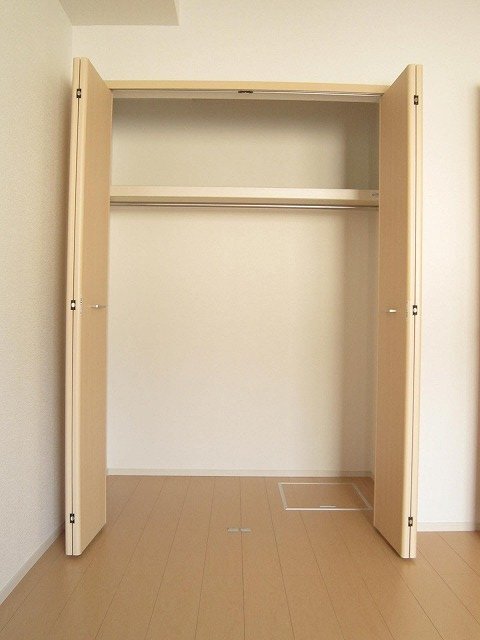拡大写真:マレノワール A棟 1階102の収納(イメージ)