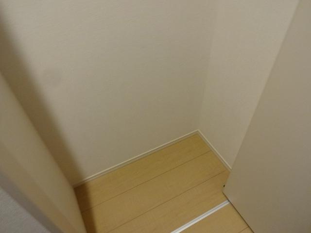拡大写真:ラ ルーチェ 江戸橋 2階201の収納