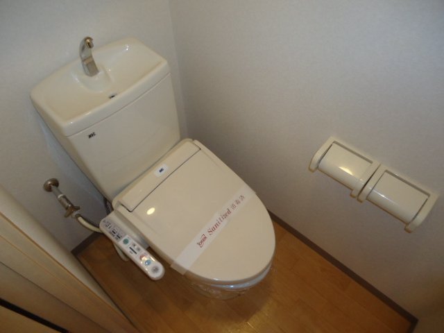 拡大写真:グレーシア Ⅱ 1階101のトイレ
